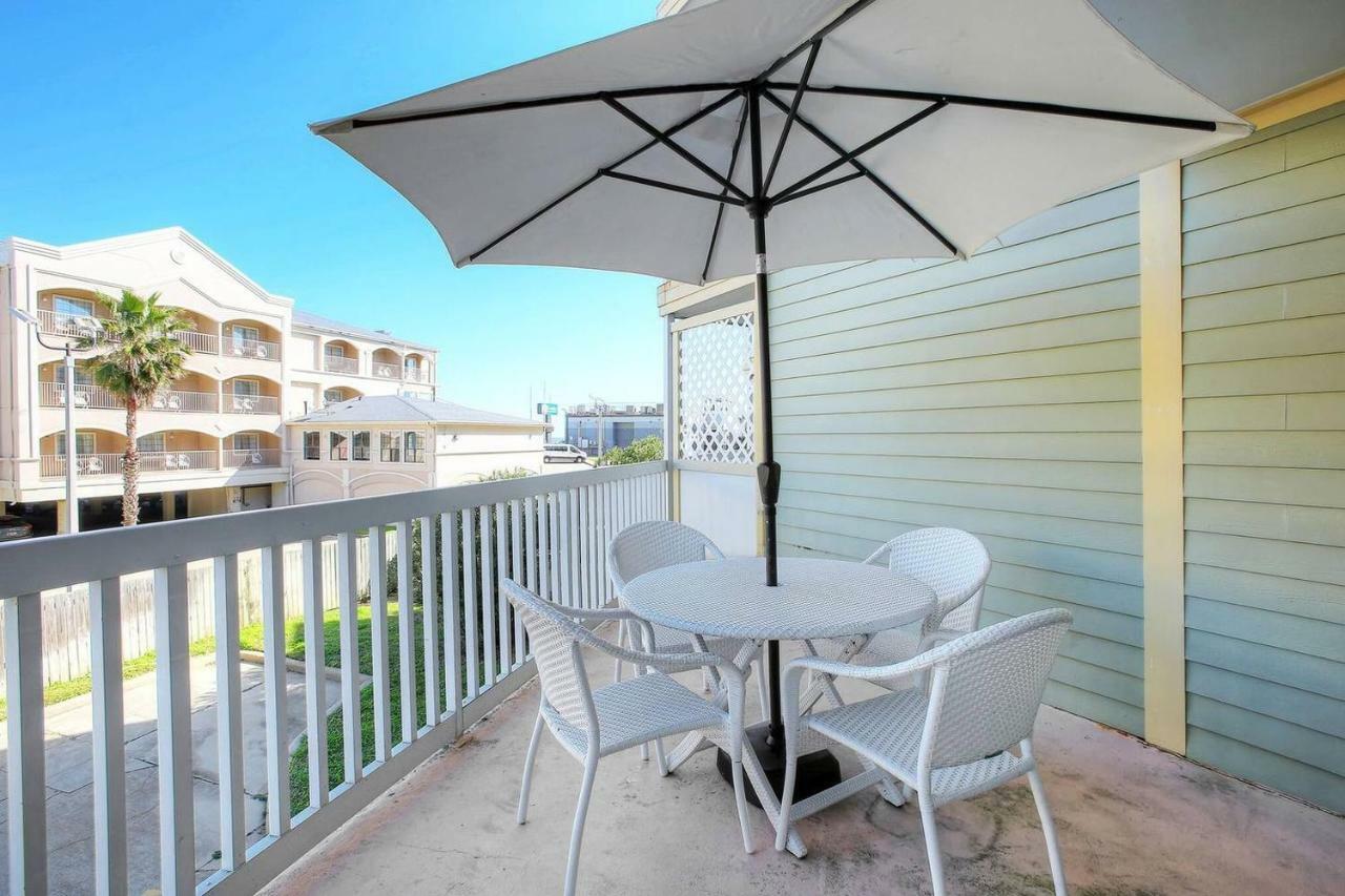 Deja Blue Galveston Exterior photo